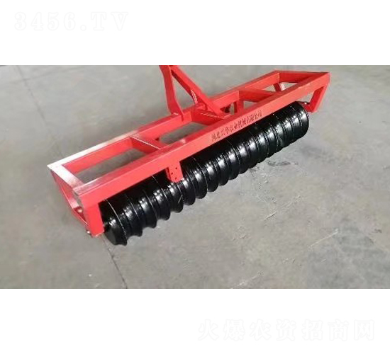 鎮(zhèn)壓機-興華農(nóng)業(yè)機械